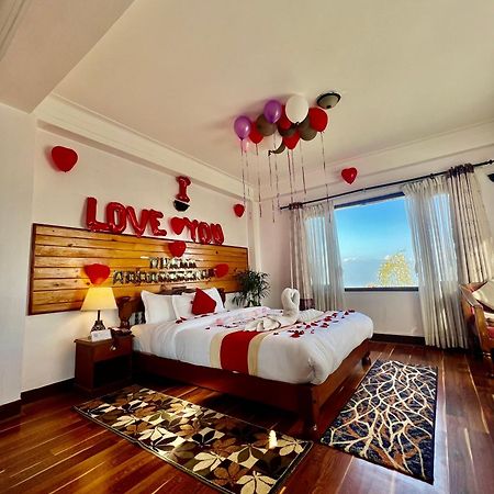 Mount Everest Hotel & Resort Nagarkot Esterno foto