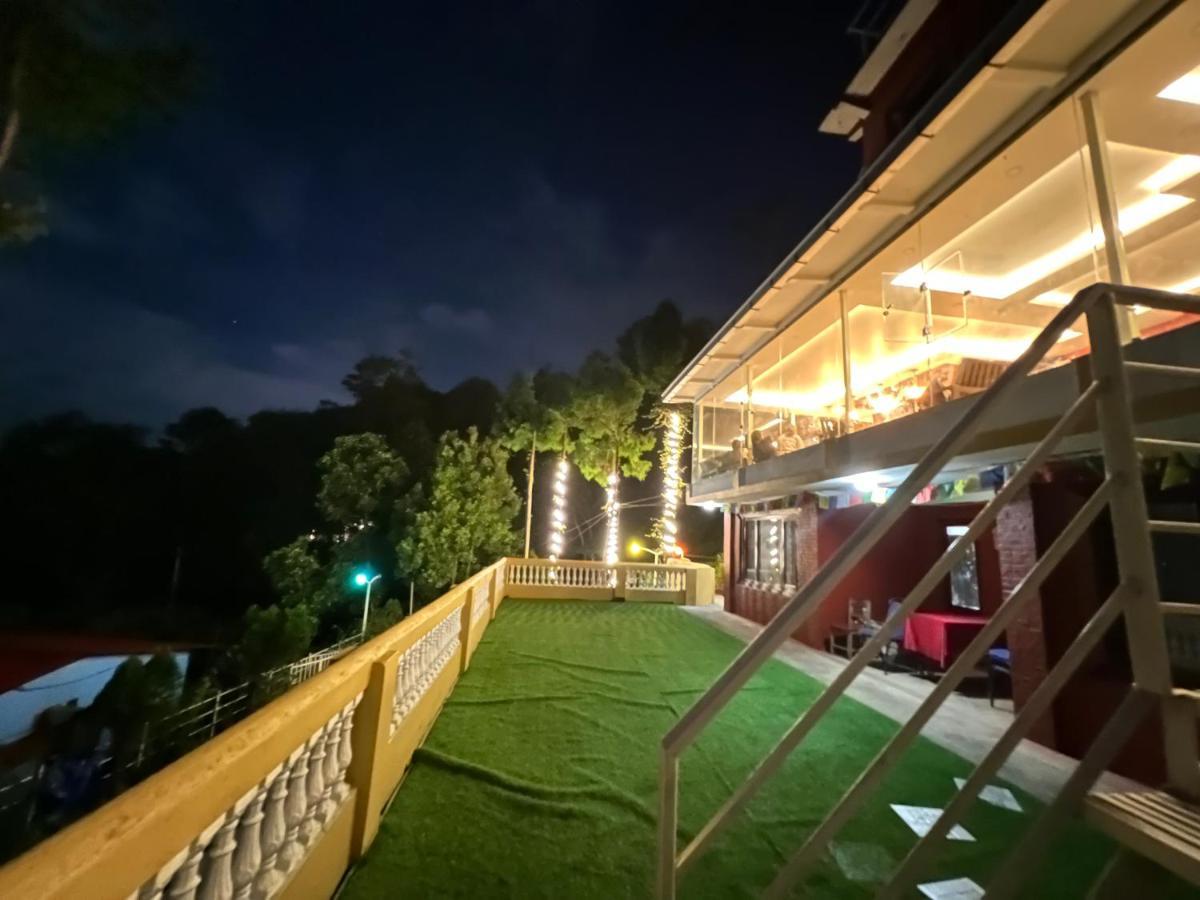 Mount Everest Hotel & Resort Nagarkot Esterno foto