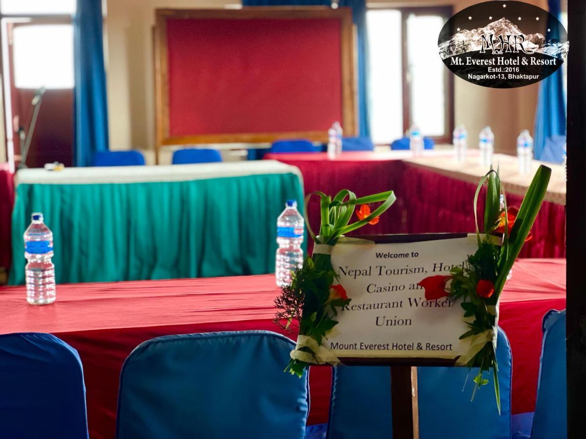 Mount Everest Hotel & Resort Nagarkot Esterno foto
