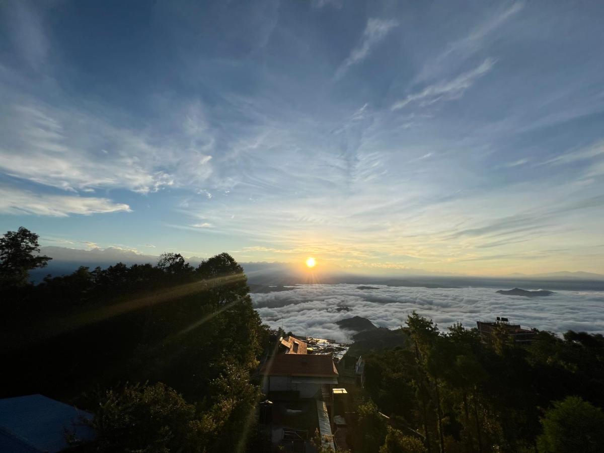 Mount Everest Hotel & Resort Nagarkot Esterno foto