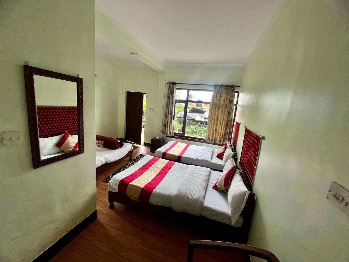 Mount Everest Hotel & Resort Nagarkot Esterno foto
