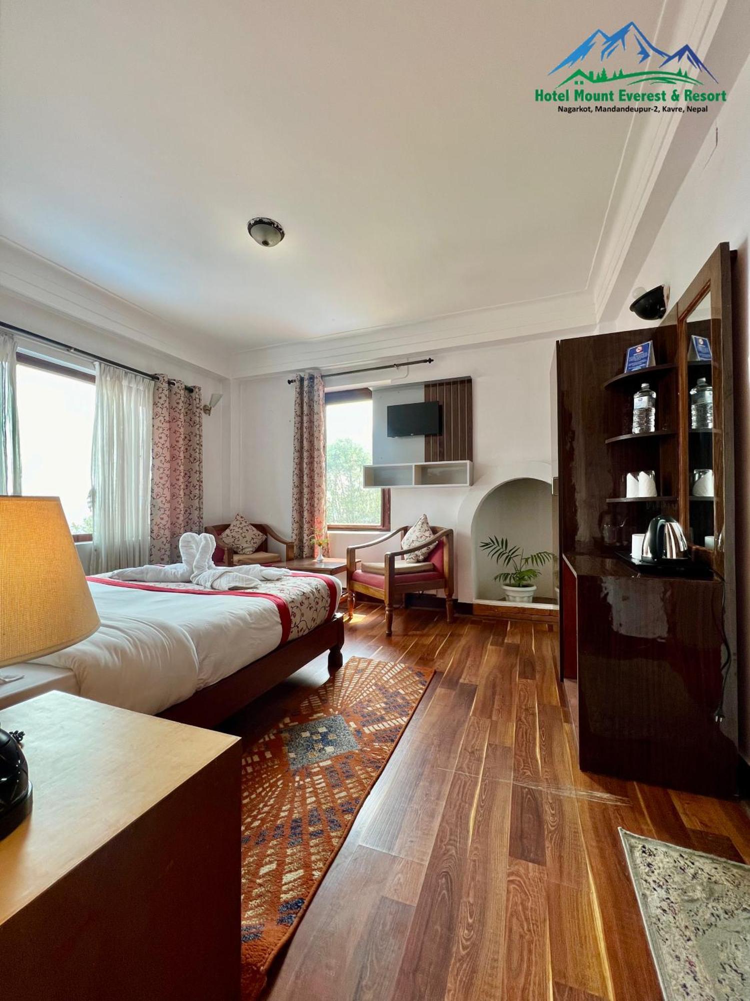 Mount Everest Hotel & Resort Nagarkot Esterno foto
