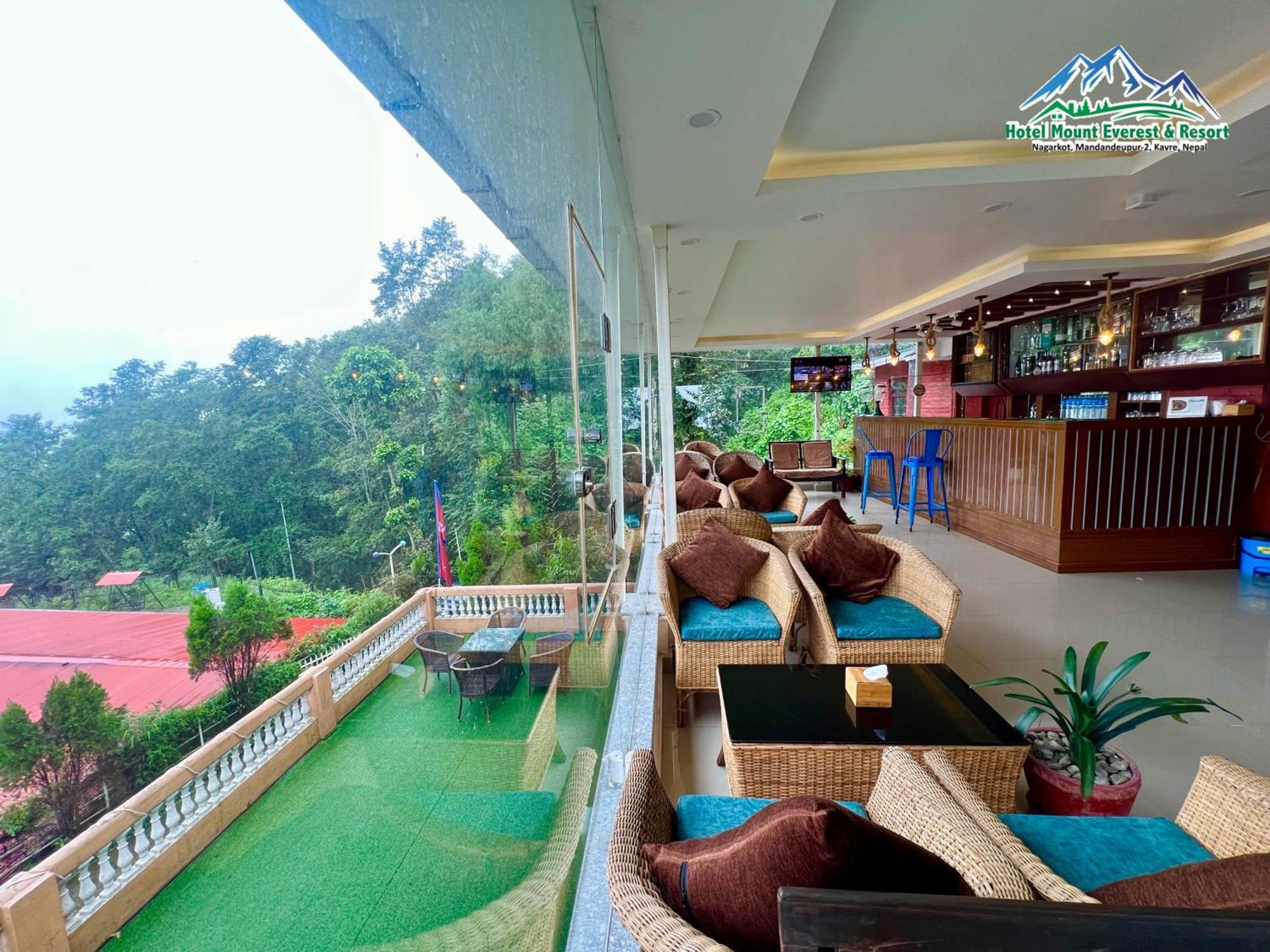 Mount Everest Hotel & Resort Nagarkot Esterno foto